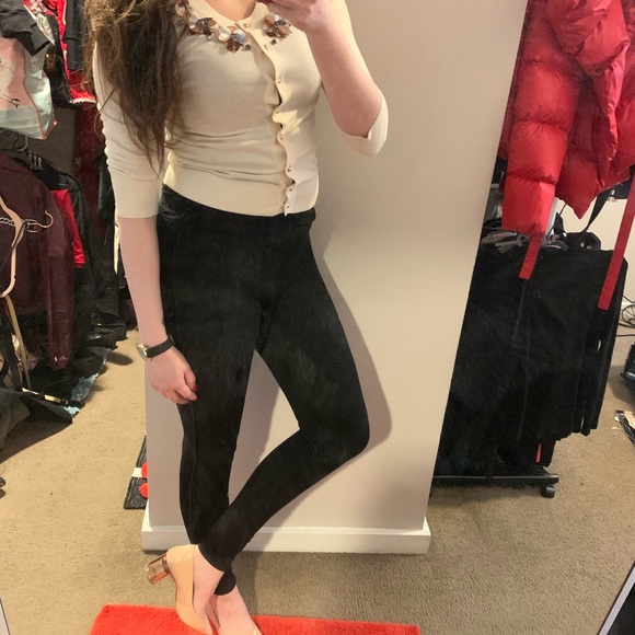 Meet your Posher, Lacie - Picture 3 of 12